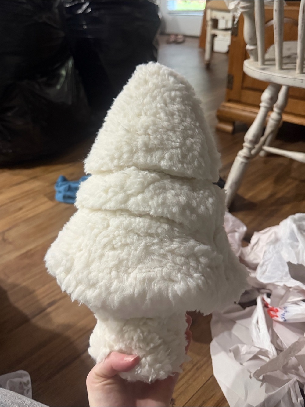 Plush White Sherpa Tree Table Sitter